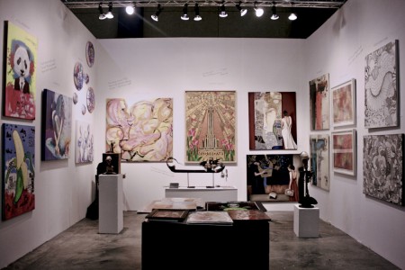 STAND DE GALERIA ESCARLATA EN PALMBEACH